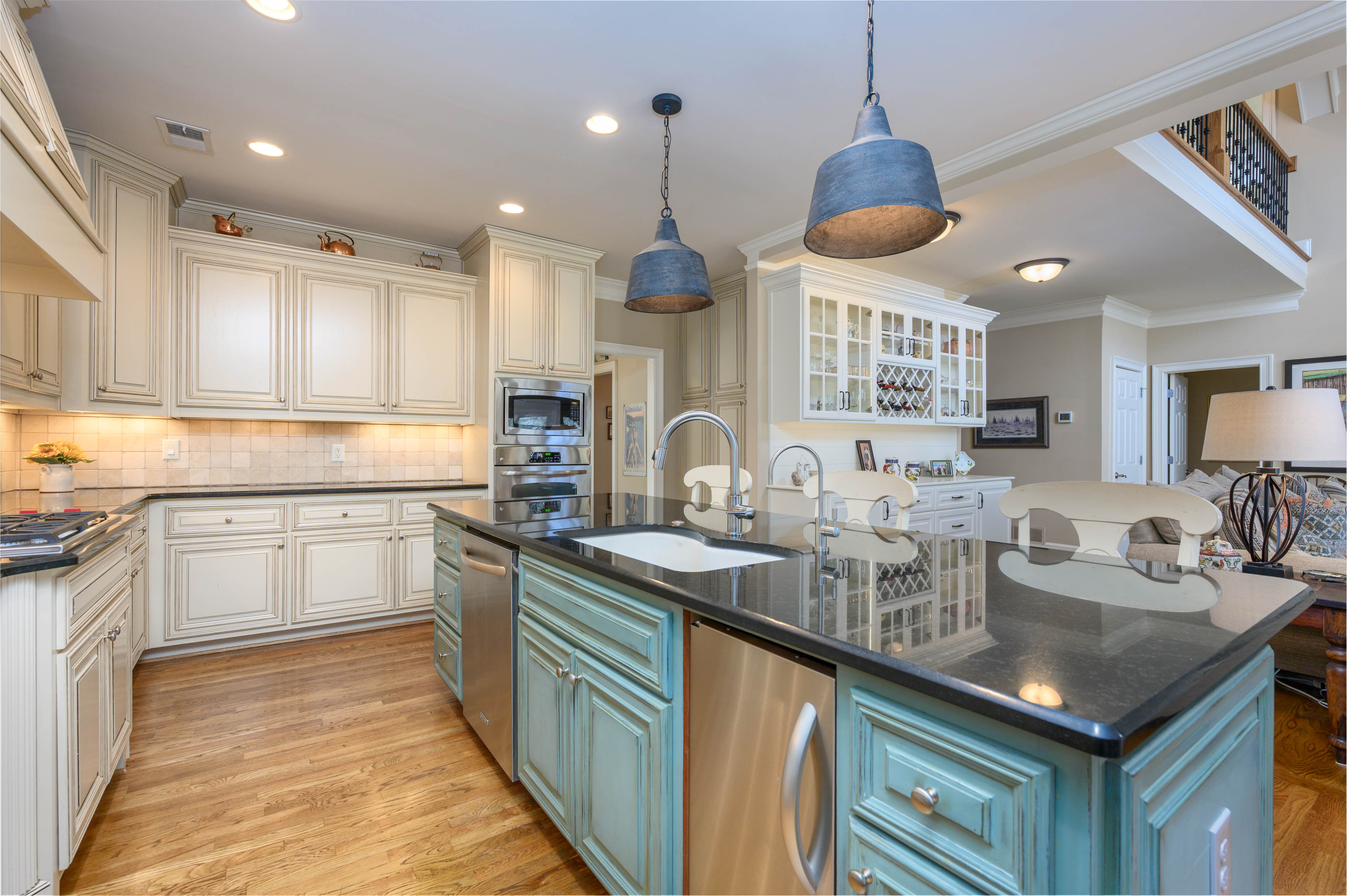 1151 Wrayswood Circle image 10